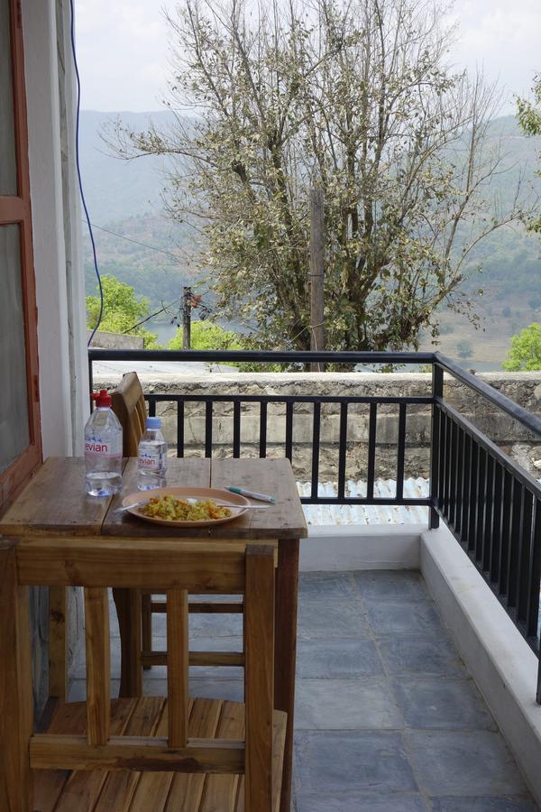Dinesh House Bed & Breakfast Pokhara Exterior photo